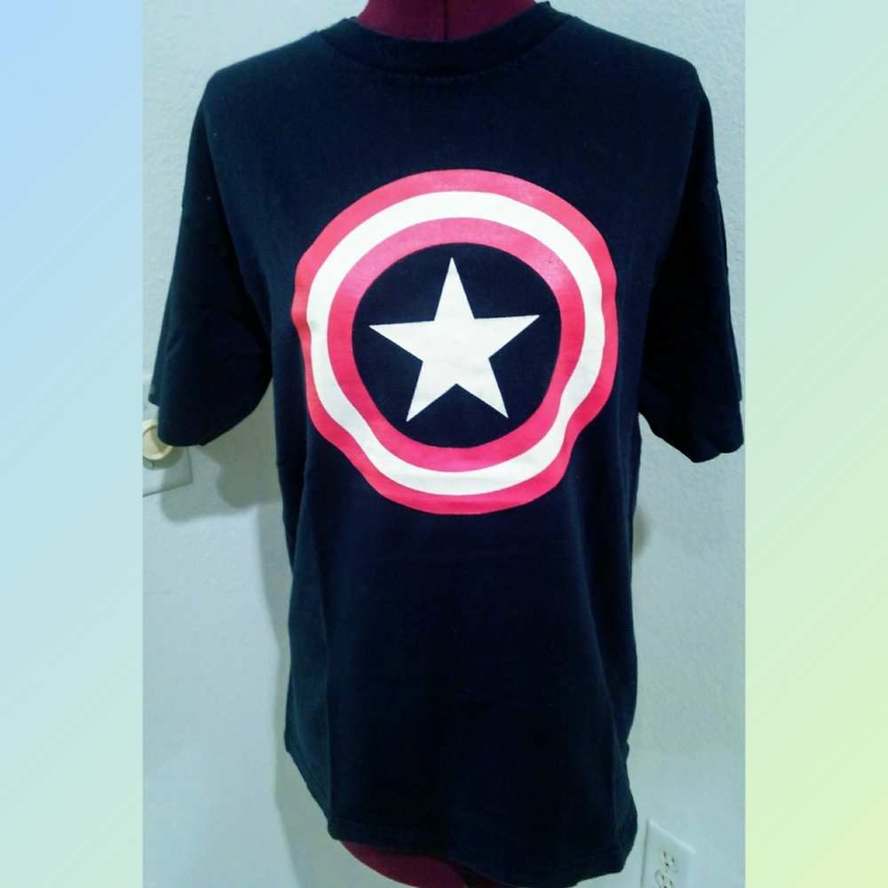 Captain America Shield unisex tee